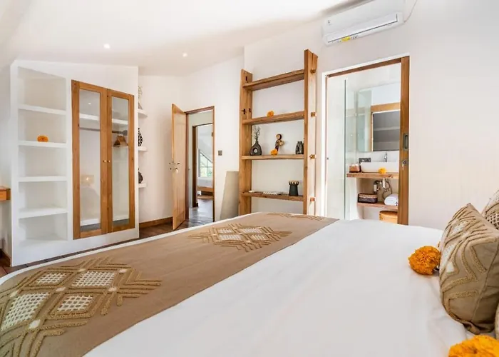 Luxury In Villa